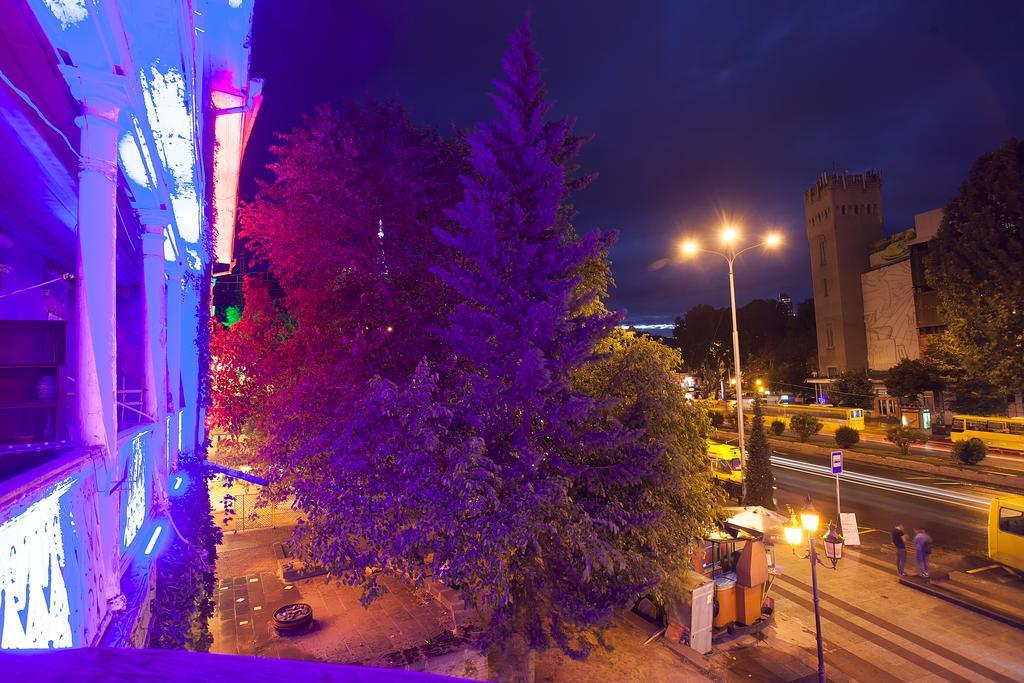 Apartment in Old Tbilisi Orbeliani Square Bagian luar foto