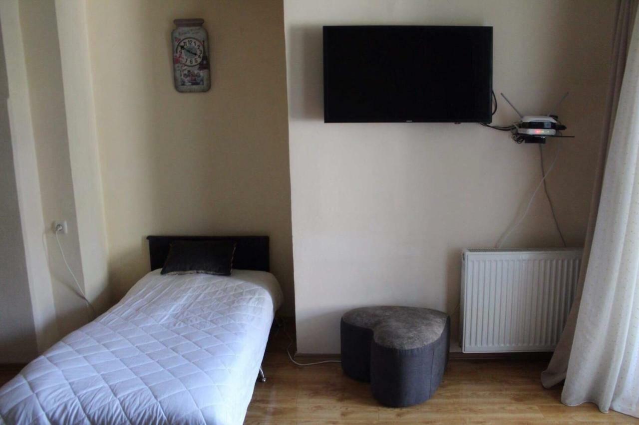 Apartment in Old Tbilisi Orbeliani Square Bagian luar foto